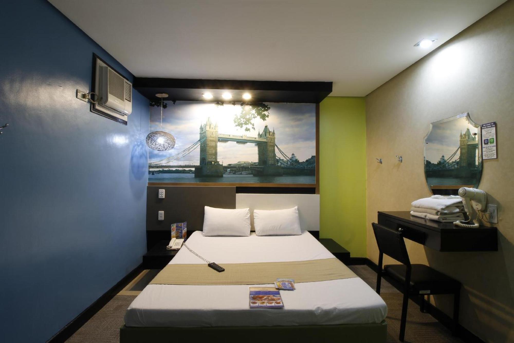 Hotel Dreamworld Araneta Cubao Exterior foto